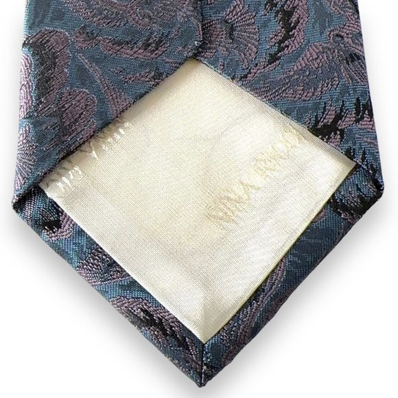 Nina Ricci Mens Tie 3.25 x 56 Short Doves in Flight 100% Silk Blue Purple Black - Picture 8 of 11